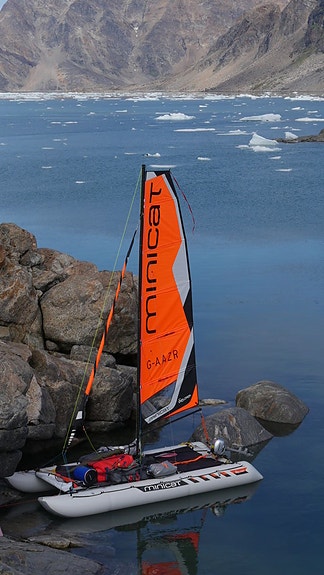 Minicatamaran Explorer 520 2 of 5