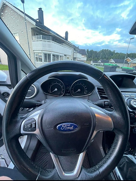 Ford Fiesta 7 of 11