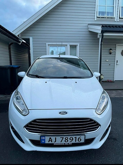 Ford Fiesta 2 of 11