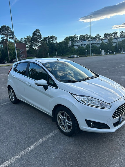Ford Fiesta 10 of 11