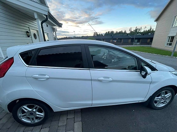 Ford Fiesta 3 of 11