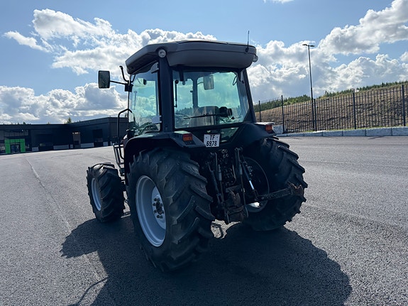 Massey Ferguson 2430 9 of 30