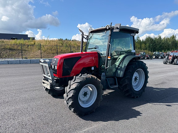 Massey Ferguson 2430 2 of 30