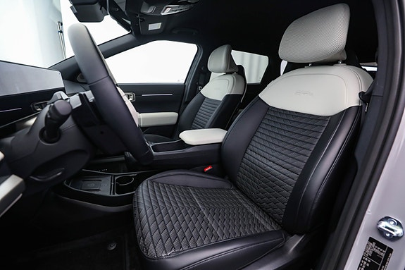 Kia EV4 18 of 30