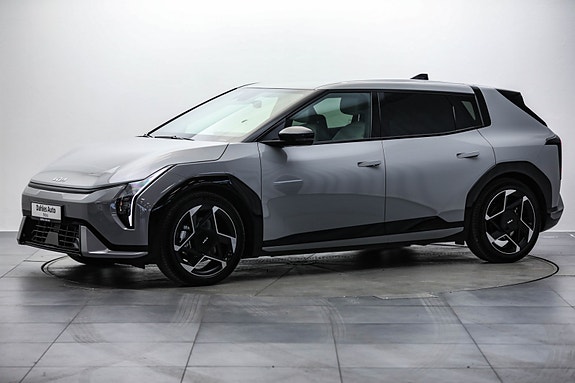 Kia EV4 5 of 30