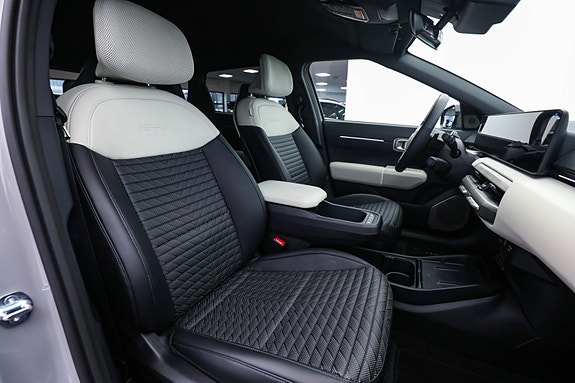 Kia EV4 17 of 30
