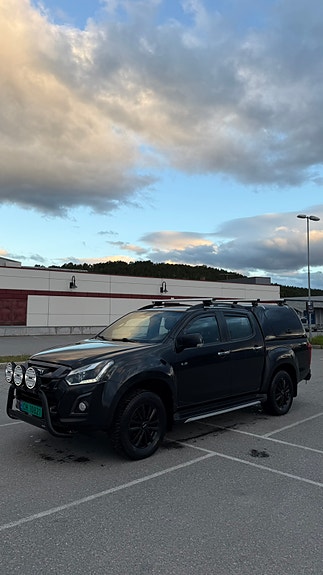 Isuzu D-max 3 of 5