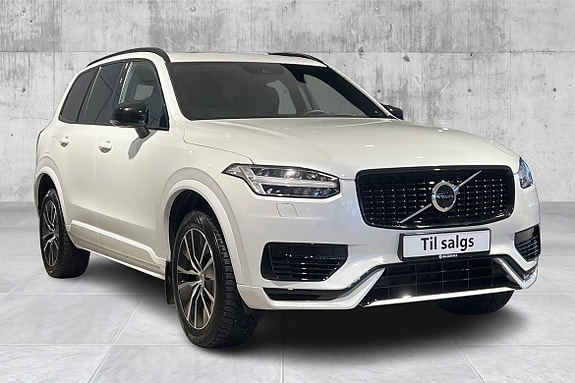 Volvo XC90 3 of 5