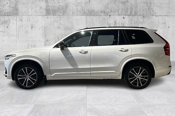Volvo XC90 4 of 5