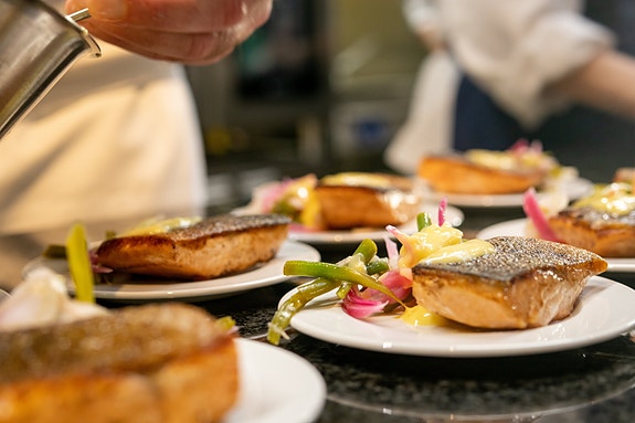 Hytta er kjent for god hjemmelaget mat. Foto: Agnethe Larsen