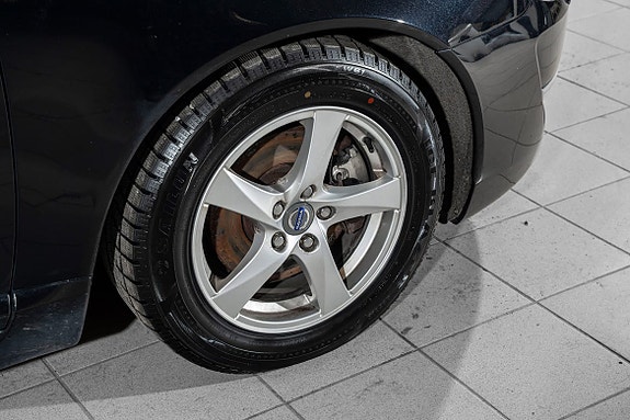 Volvo V70 17 of 30