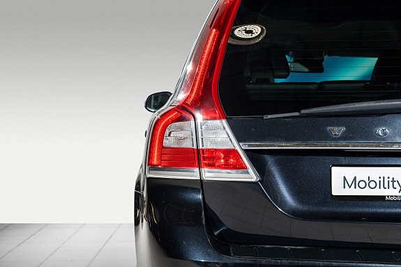 Volvo V70 16 of 30