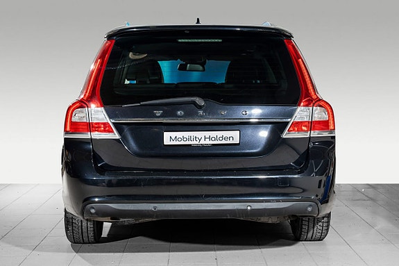 Volvo V70 7 of 30