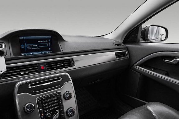 Volvo V70 23 of 30