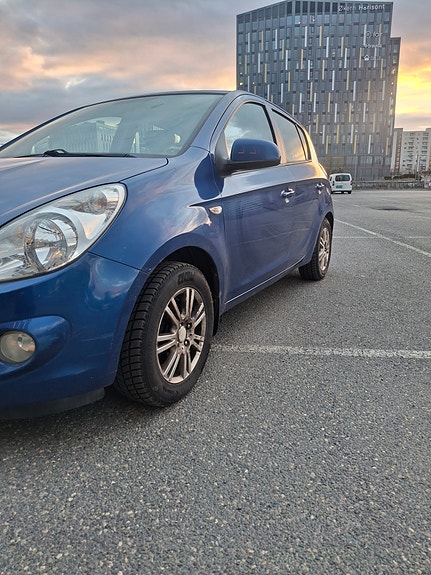 Hyundai i20 3 of 5