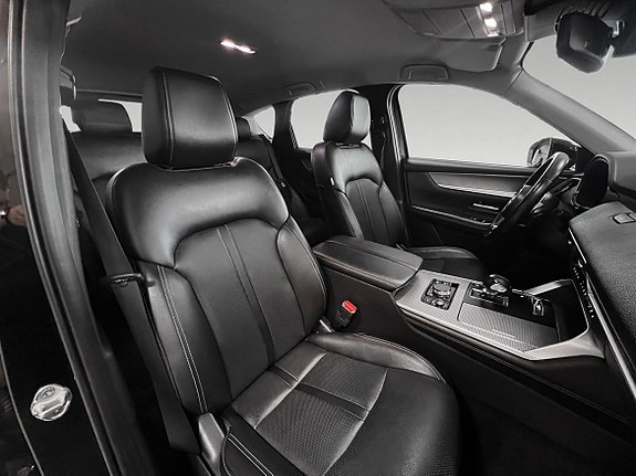 Mazda CX-60 14 of 30