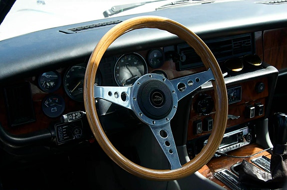 Jaguar XJ 10 of 23