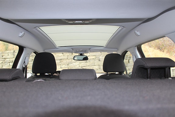 Peugeot 2008 6 of 16