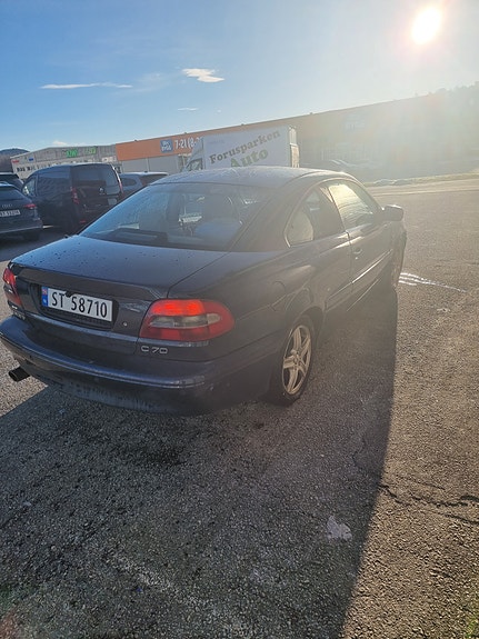 Volvo C70 4 of 5