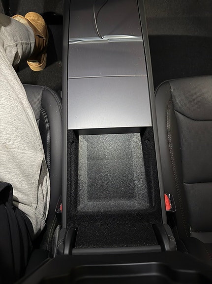 Tesla Model Y 19 of 30