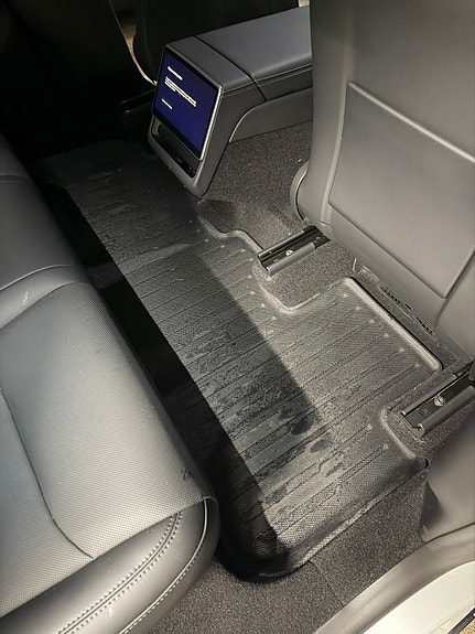 Tesla Model Y 30 of 30