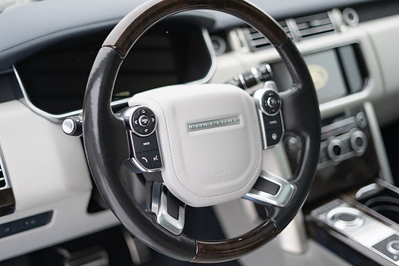 Land Rover Range Rover 10 of 21