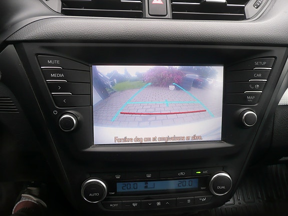 Toyota Avensis 22 of 30