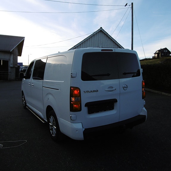 Opel Vivaro 3 of 26