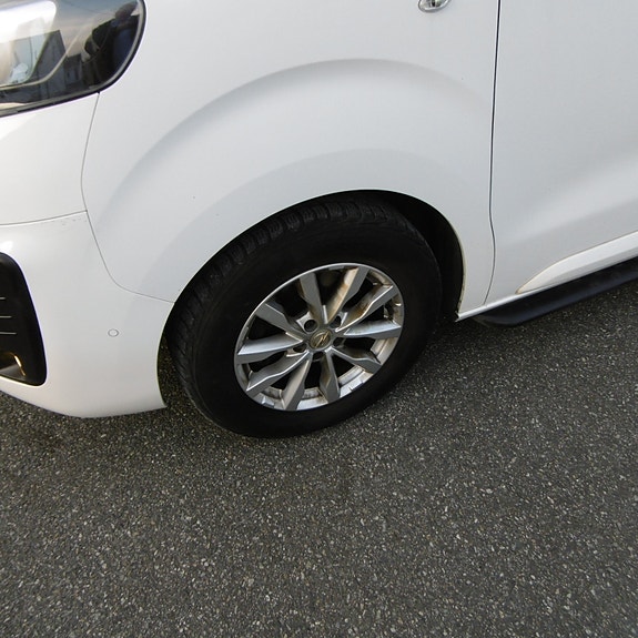 Opel Vivaro 9 of 26