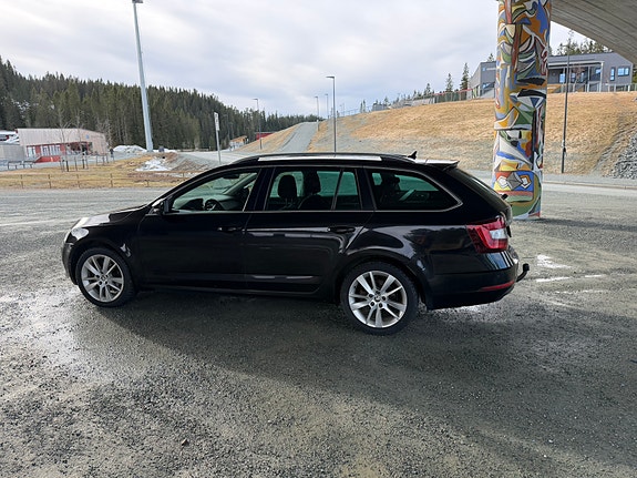 Skoda Octavia 4 of 5