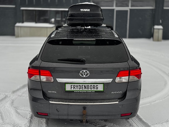 Toyota Avensis 4 of 30