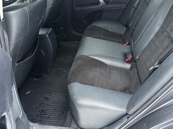 Toyota Avensis 28 of 30
