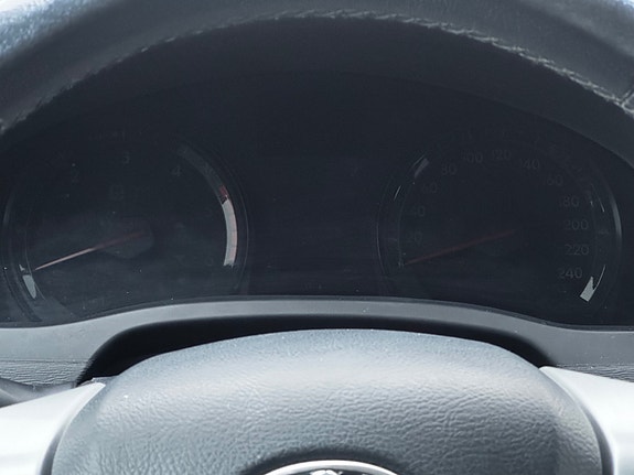 Toyota Avensis 15 of 30