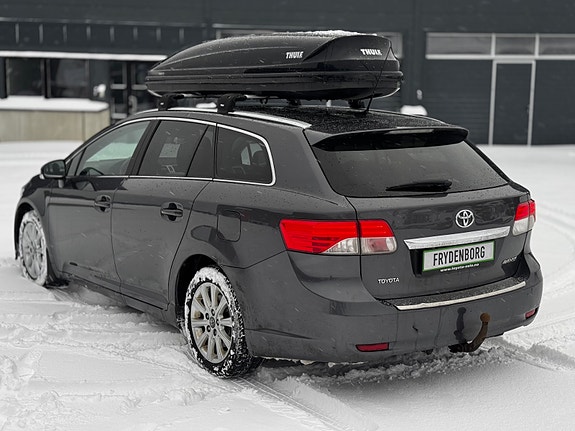 Toyota Avensis 3 of 30