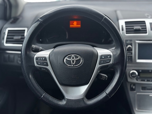 Toyota Avensis 14 of 30