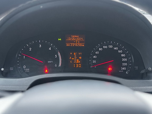 Toyota Avensis 16 of 30