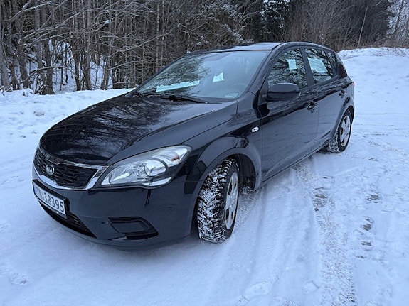 Kia Ceed 3 of 5