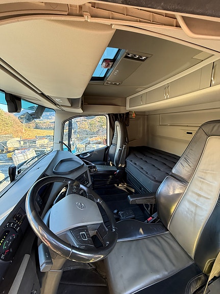 Volvo FH540 4-akslet 8x4, boggiløft, VDS styring 18 of 19