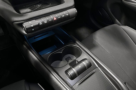 BYD Dolphin 10 of 18