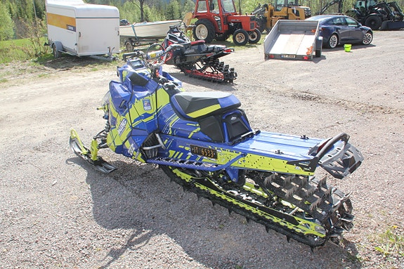 Polaris Khaos 850 - 155 2 of 16