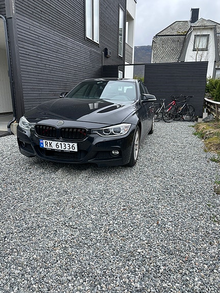 BMW 320d 2 of 5