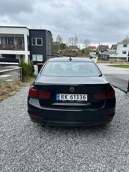 BMW 320d 6 of 15