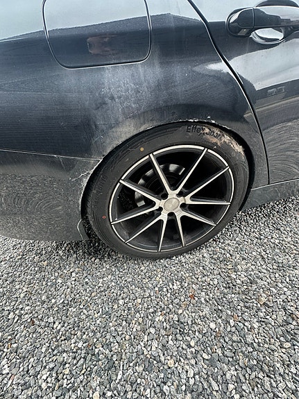 BMW 320d 14 of 15