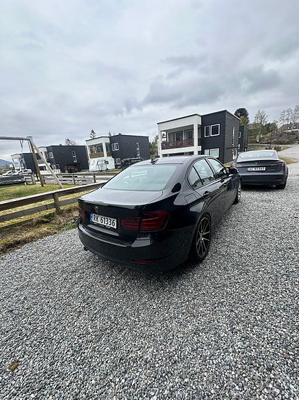 BMW 320d 5 of 5