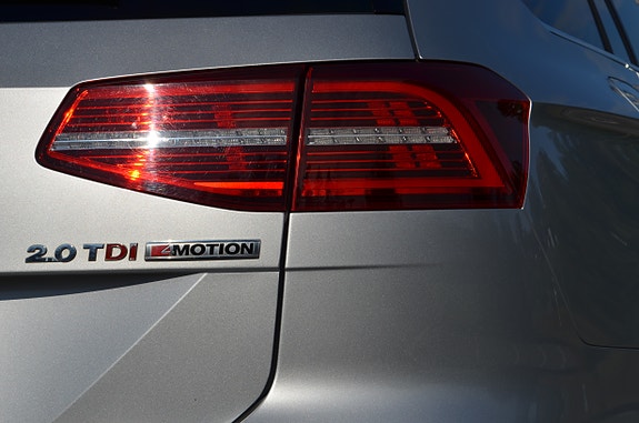Volkswagen Passat 11 of 24