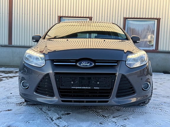Ford Focus 2 of 23