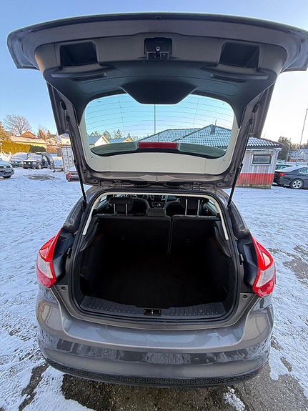 Ford Focus 20 of 23