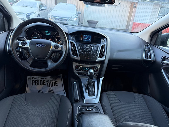 Ford Focus 19 of 23