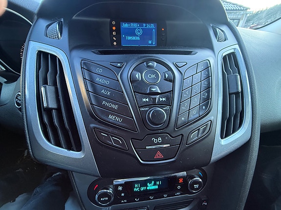 Ford Focus 13 of 23