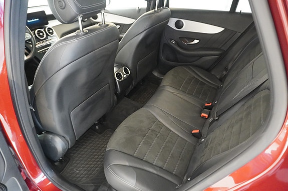 Mercedes-Benz GLC300 e 8 of 30